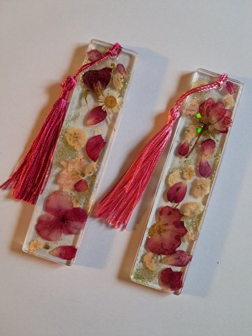 Marque-page fleuri